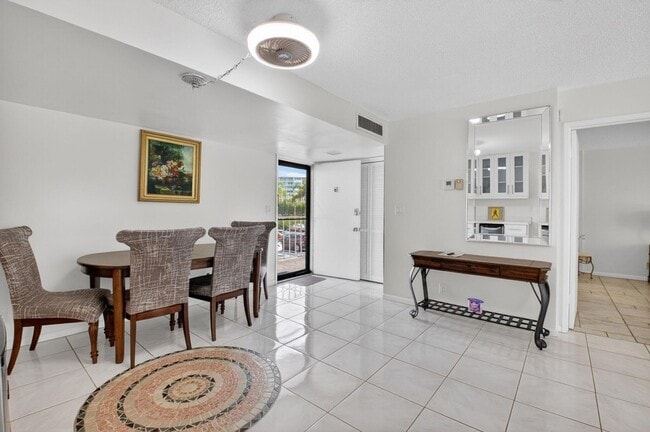 Building Photo - 3575 S Ocean Blvd