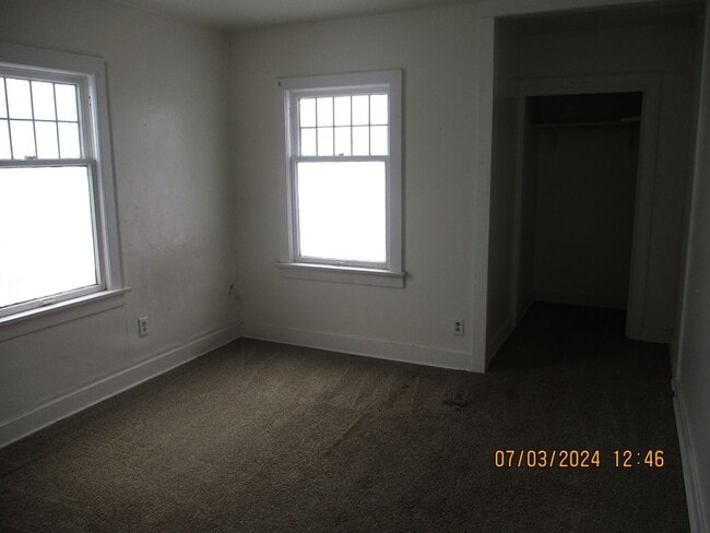 Building Photo - 256 Chenault Ave