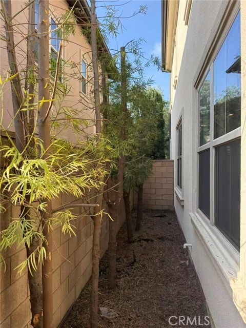 Building Photo - 310 Bronze