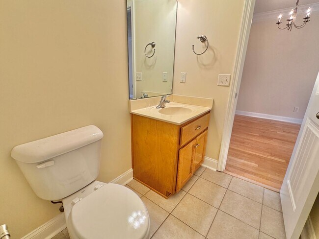 Building Photo - AVAILABLE MID-APRIL 2026!