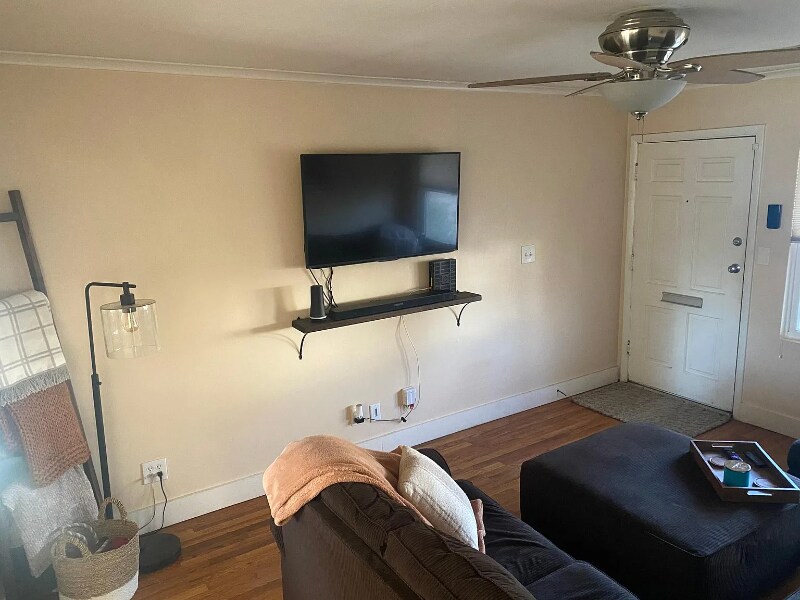 Building Photo - 4830 S Detroit Ave