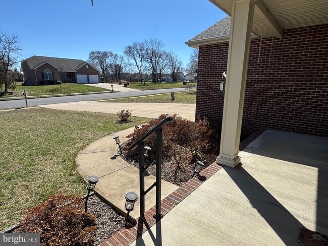 Building Photo - 151 Owens Ln