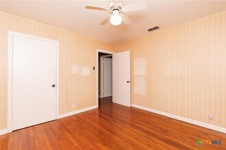 Building Photo - 4510 Russell Dr