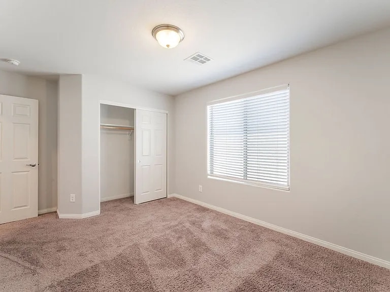 Building Photo - 5904 Galway Bay St