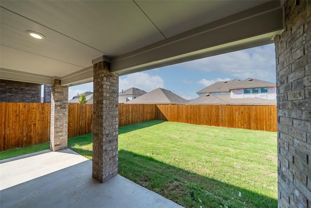 Building Photo - 10505 Breezeway Dr
