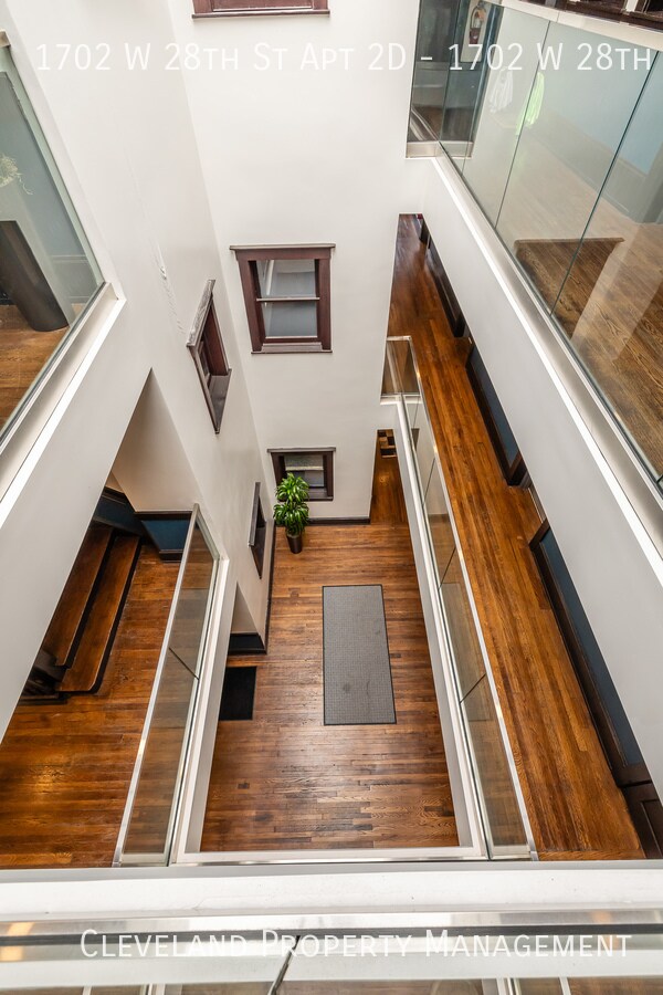 Building Photo - Modern Ohio City Studio Apartment