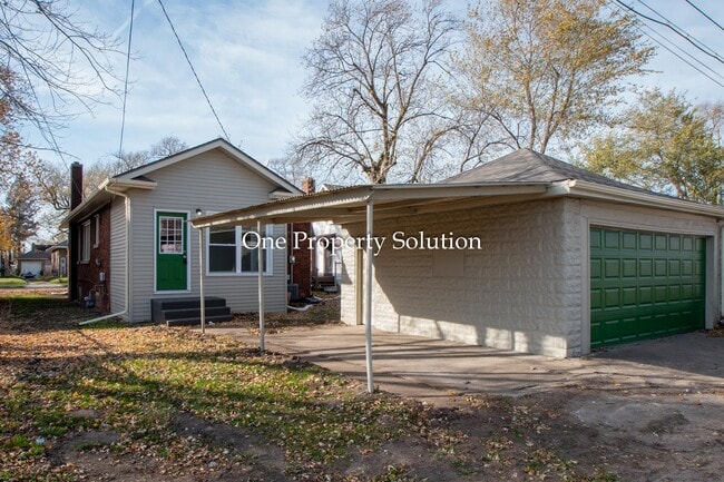 Building Photo - 317 Garfield St