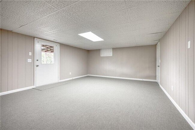 Building Photo - 2174 GA-323