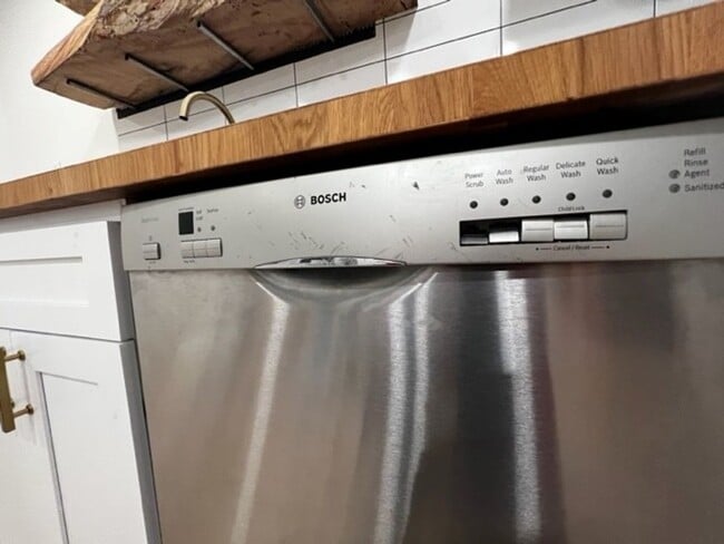 Building Photo - 1610 Rodman St