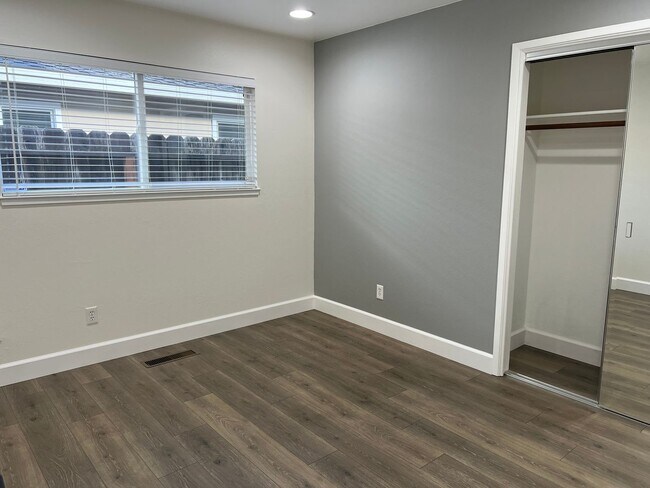 Building Photo - South Salinas Monterey Park Home