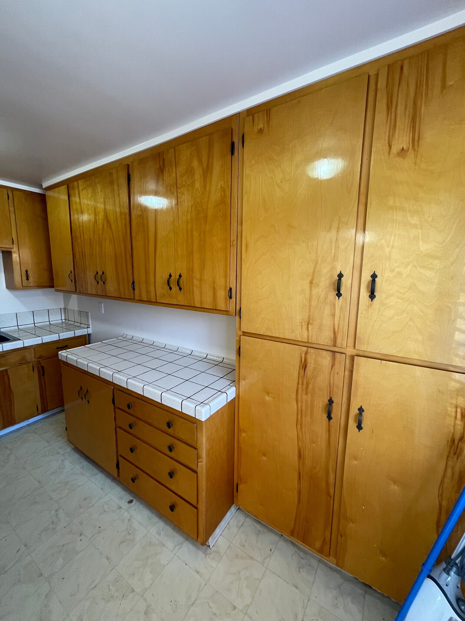 Building Photo - 226 E J St