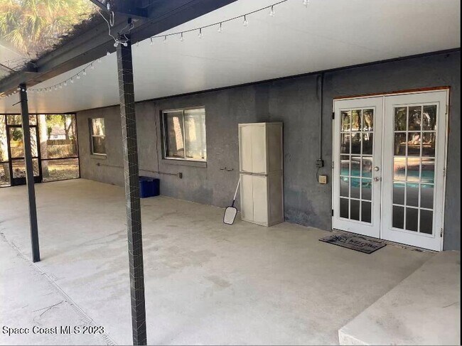 Building Photo - 4030 Sheridan Ave