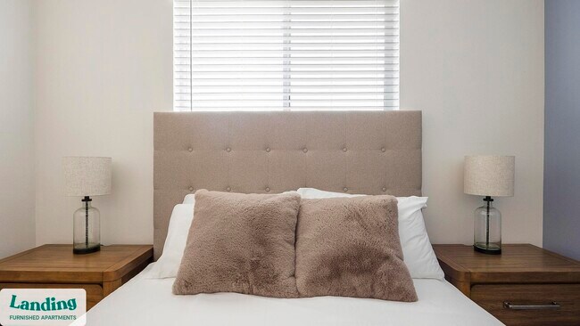 Building Photo - 255 N Camino Mercado