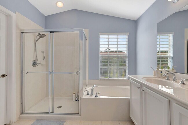 Building Photo - 16089 Poppy Seed Cir