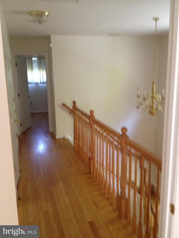 Building Photo - 7017 Murray Ln