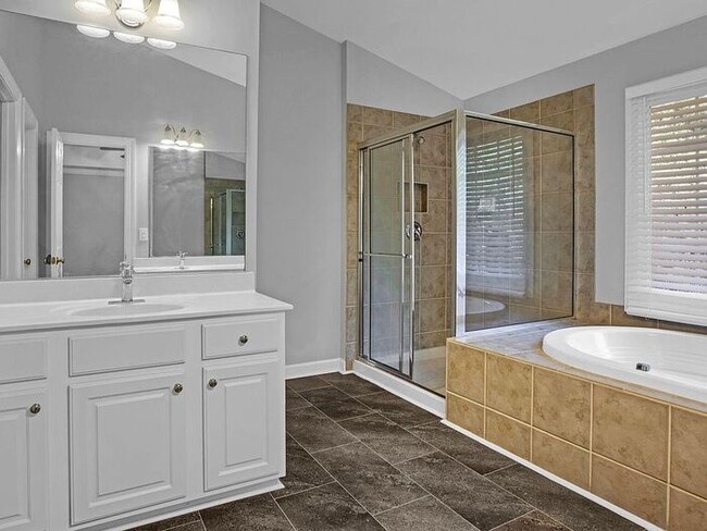 Building Photo - Build Equity While Leasing - Lease and Own...