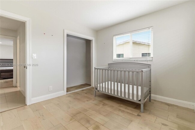 Building Photo - 5616 NW 48th Way