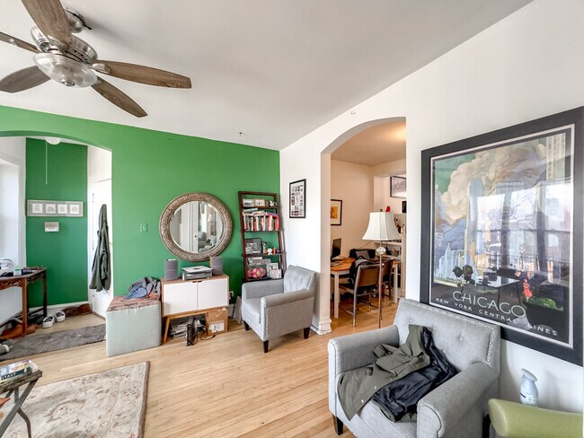 Building Photo - 2019 N Humboldt Blvd