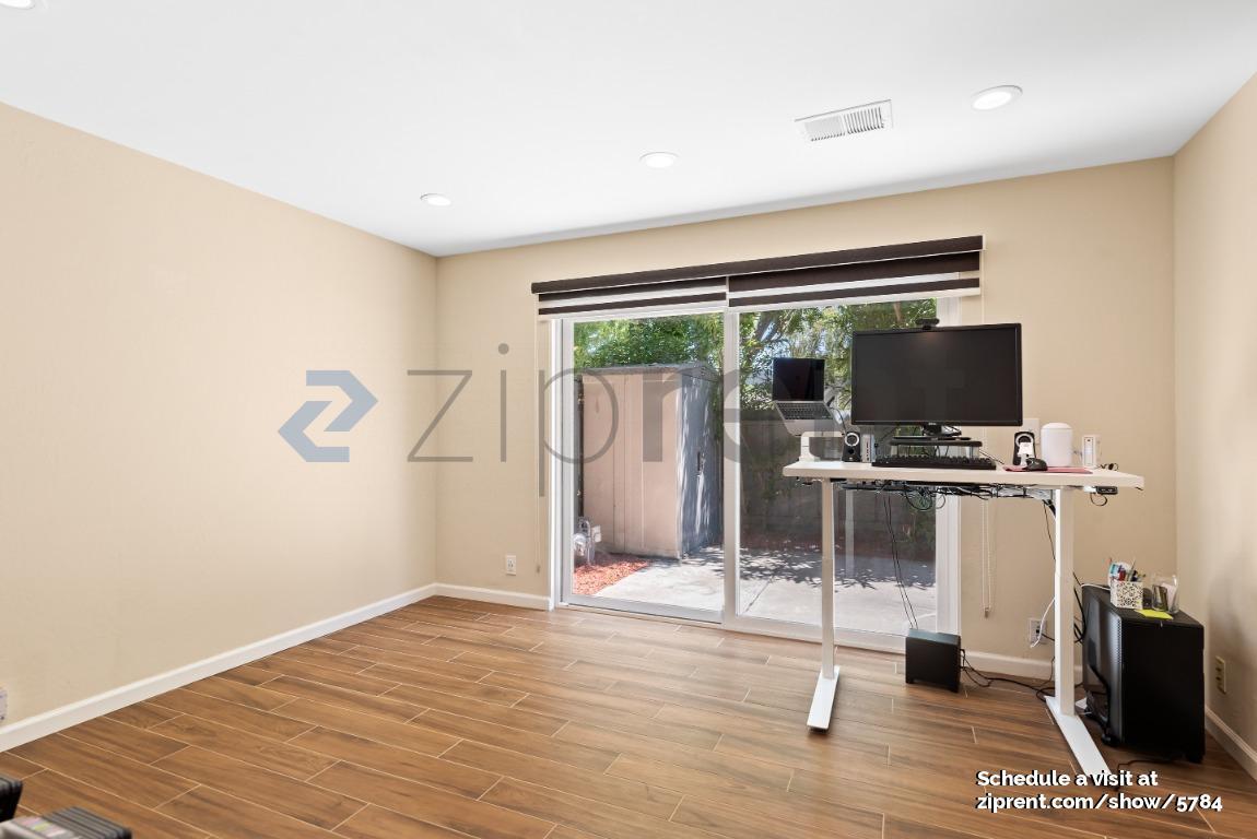 Building Photo - 4756 Raspberry Pl