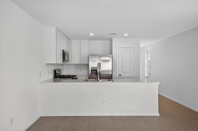 Building Photo - 4 Bedroom Single Family Home in New Caney