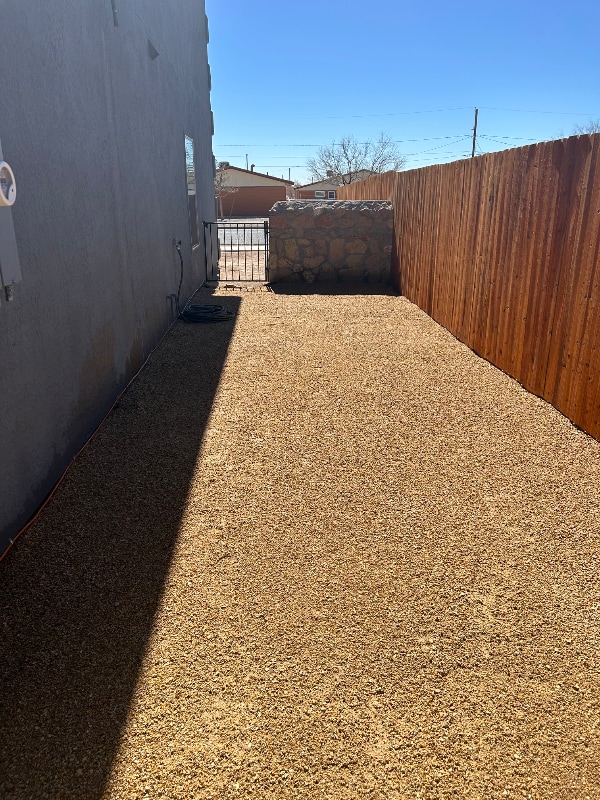 Building Photo - 5717 Manila Dr