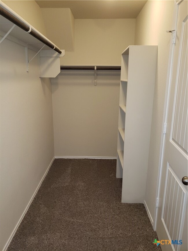 Building Photo - 5550 Perdita Dr