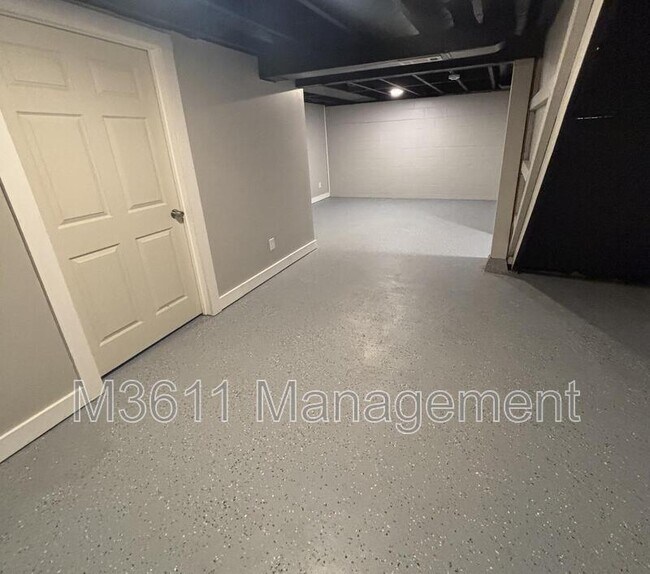 Building Photo - 2765 Everett St
