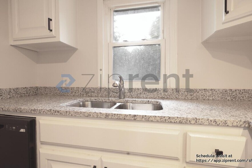 Building Photo - 7056 Old Railroad Bed Rd