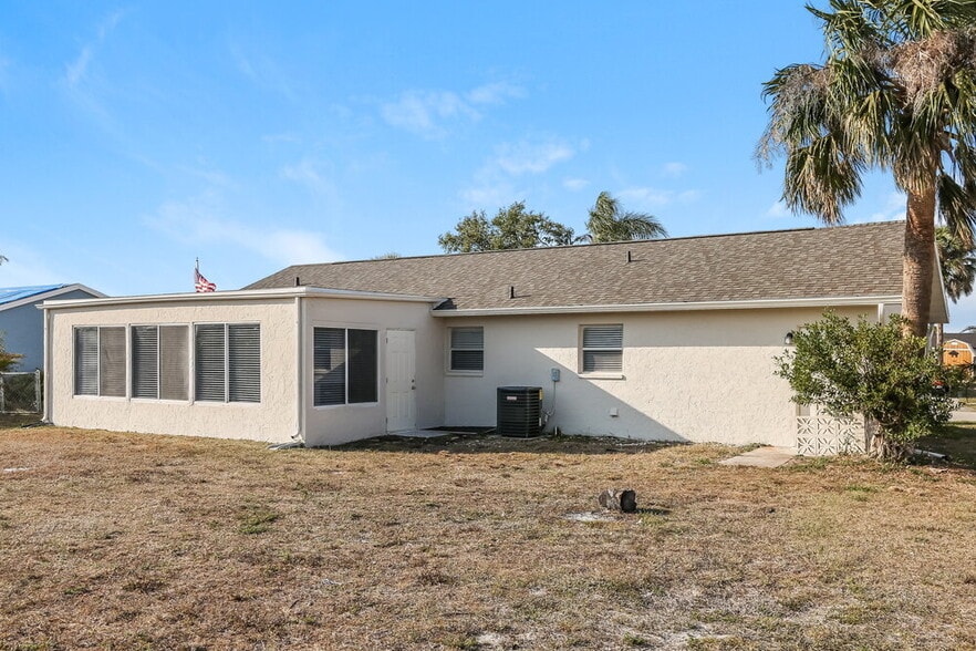 Building Photo - 6248 Drucker Cir