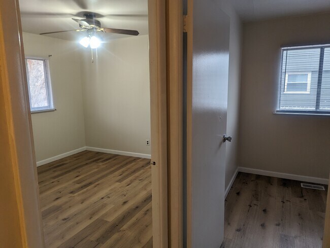 Building Photo - 3312 York Dr