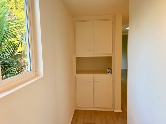 Building Photo - 11323 Cashmere St