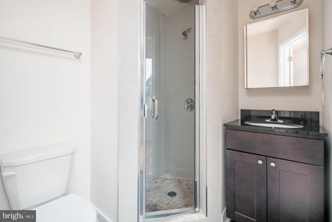 Building Photo - 1242 Point Breeze Ave