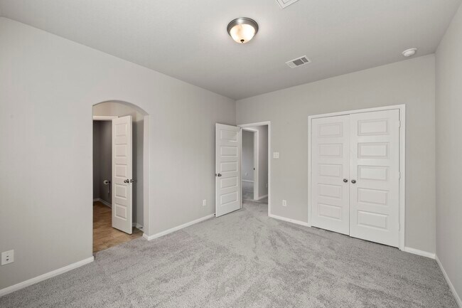 Building Photo - 3938 Avalon Ridge Dr