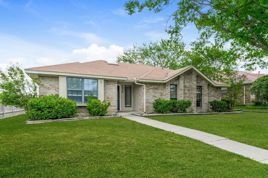 Primary Photo - 3239 Wichita Dr