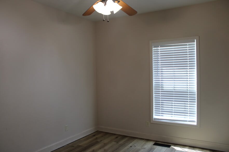 Guest Room 2 - 11745 Juniper Ct
