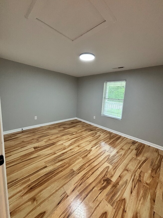 Building Photo - 1104 Stantonsburg Cir SE