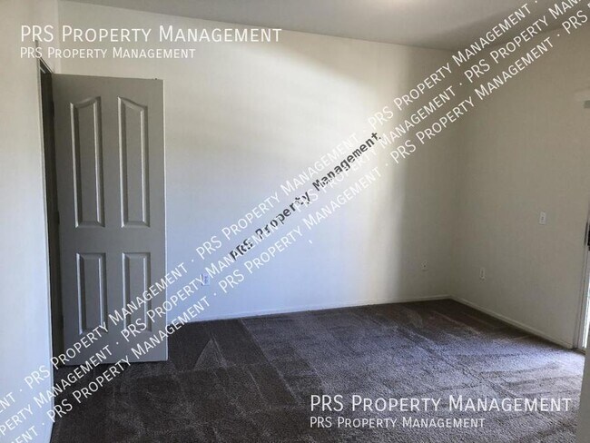 Building Photo - 16013 S Desert Foothills Pkwy