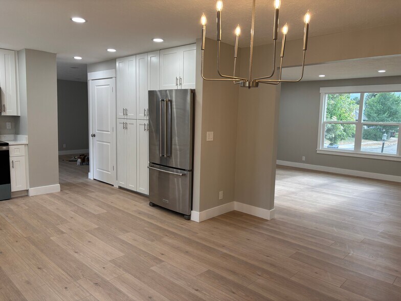 Building Photo - 9185 S Quail Hollow Dr