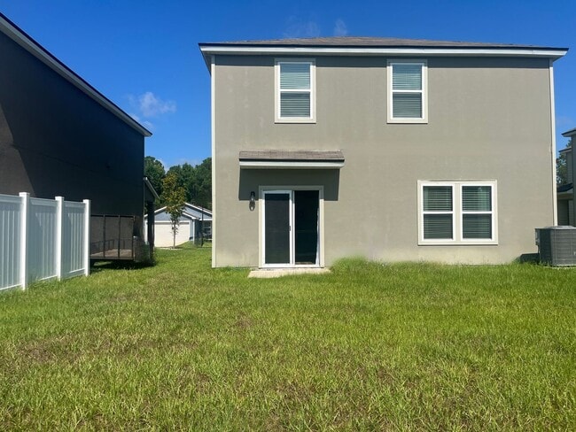 Building Photo - 131 Ashwood Cir