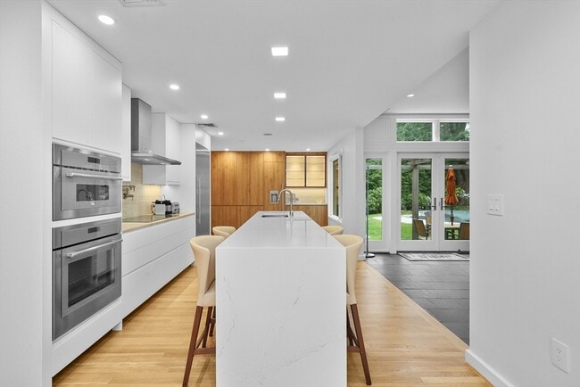 Building Photo - 18 Mignon Rd