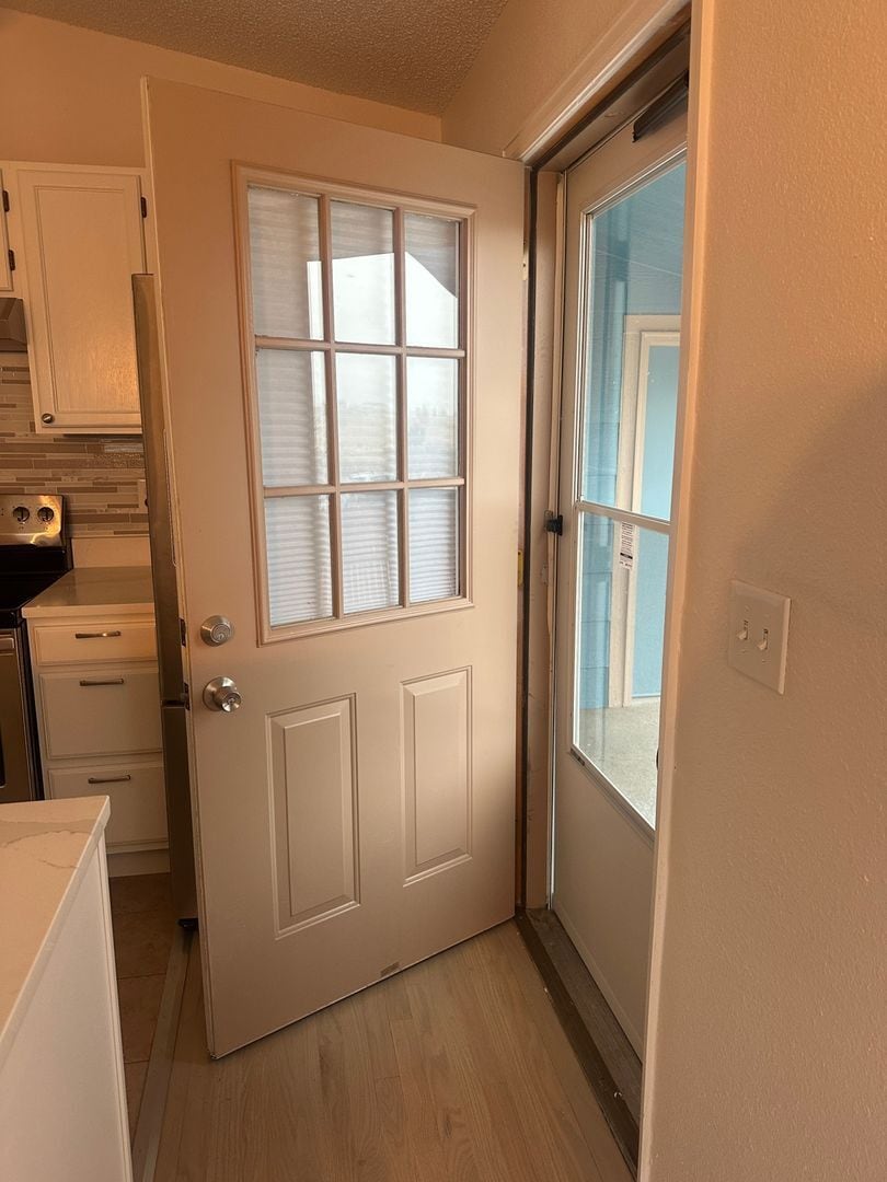 Building Photo - 5829 Stanhope Rd