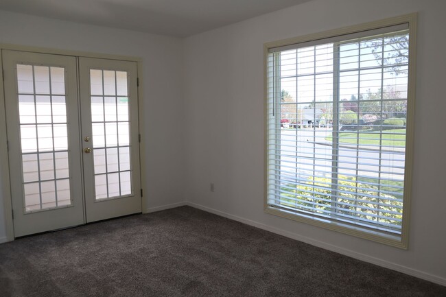 Building Photo - 7218 NE 65th Pl