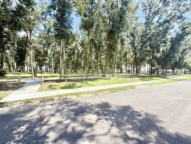 Building Photo - 38057 Elby Ln