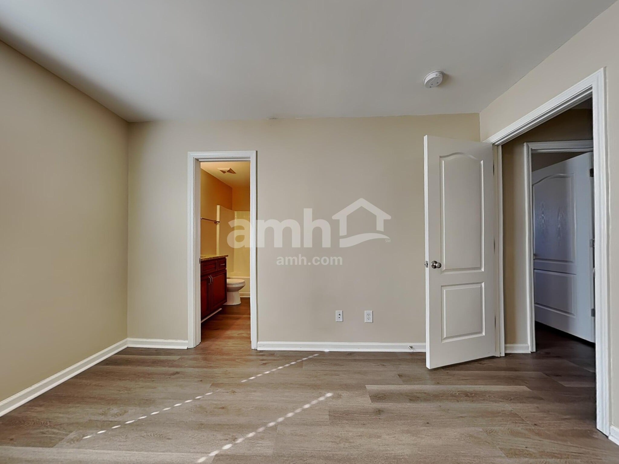 Building Photo - 515 Flat Rock Ter