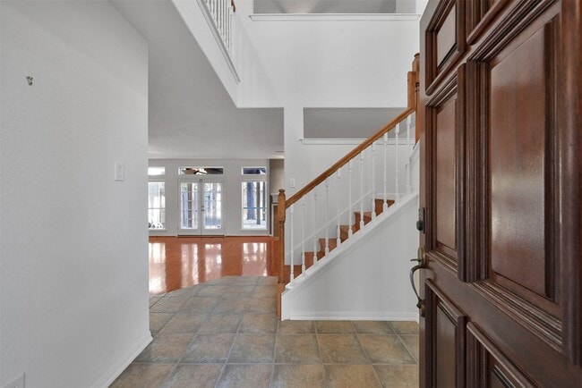 Building Photo - 115 E Greenhill Terrace Pl