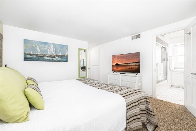 Building Photo - 1720 W Oceanfront