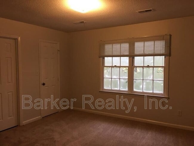 Building Photo - 4612 Nesbit Ct