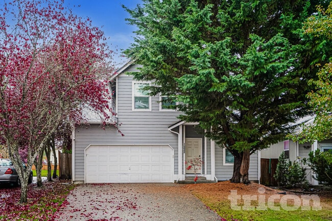 Building Photo - 1222 193rd St E