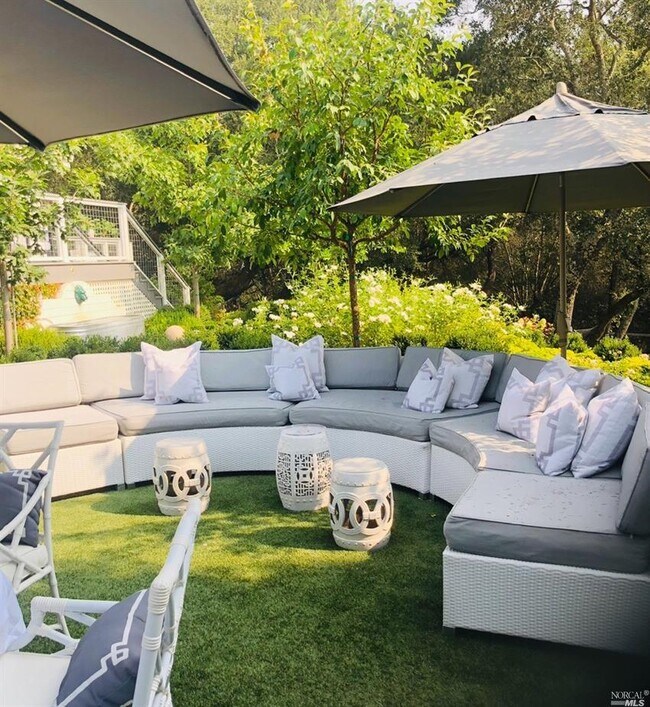 Building Photo - 419 Dry Creek Rd