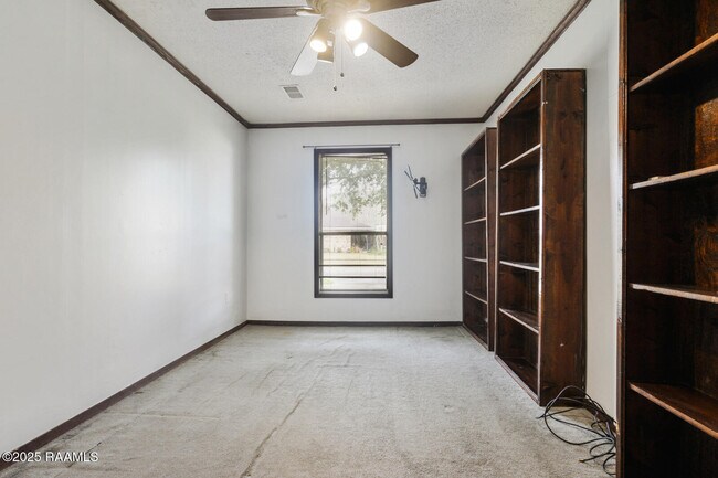 Building Photo - 3403 President Davis Dr